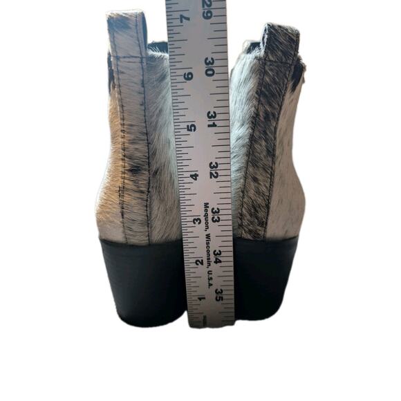 MYRA HAIR ON HIDE & HAND TOOLED WESTERN RODEO BOOTS SIZE 7 BOHO - Picture 6 of 9